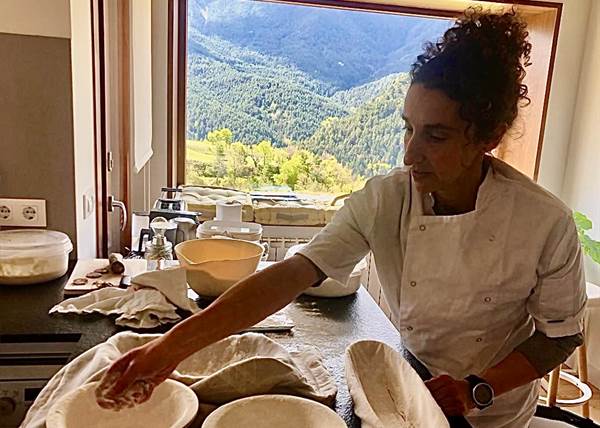  El Comú de la Massana programa un taller per aprendre a fer pa amb massa mare