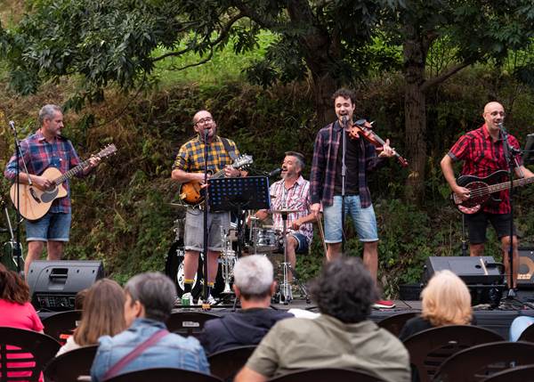 La Massana tanca el cicle de concerts d’estiu amb el folk rock d’Antònies Darkness